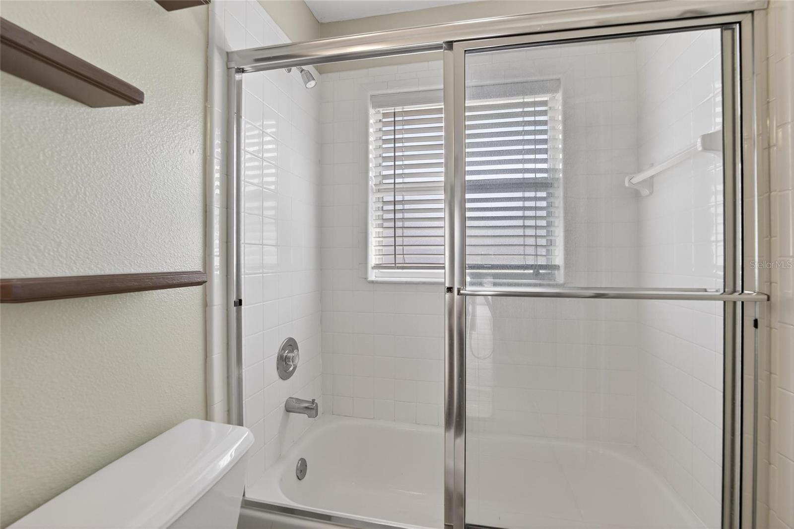 Image 18 of 99 For 3303 Cummings Place