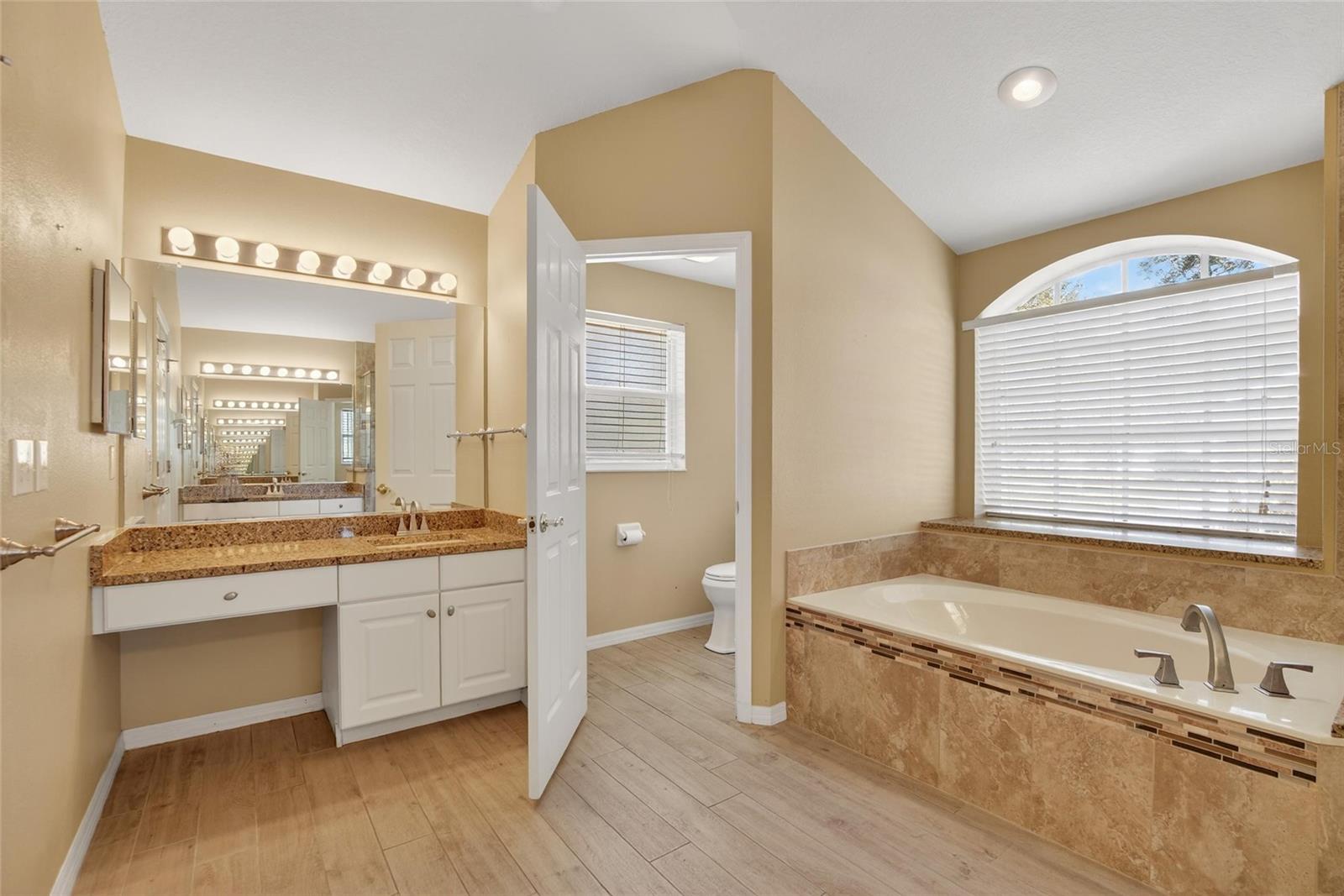 Image 63 of 99 For 3303 Cummings Place