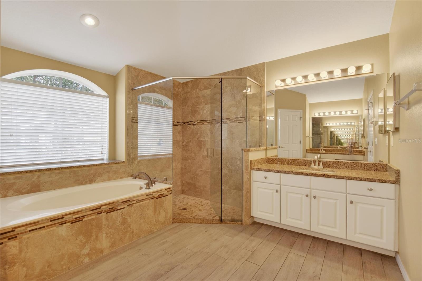 Image 64 of 99 For 3303 Cummings Place