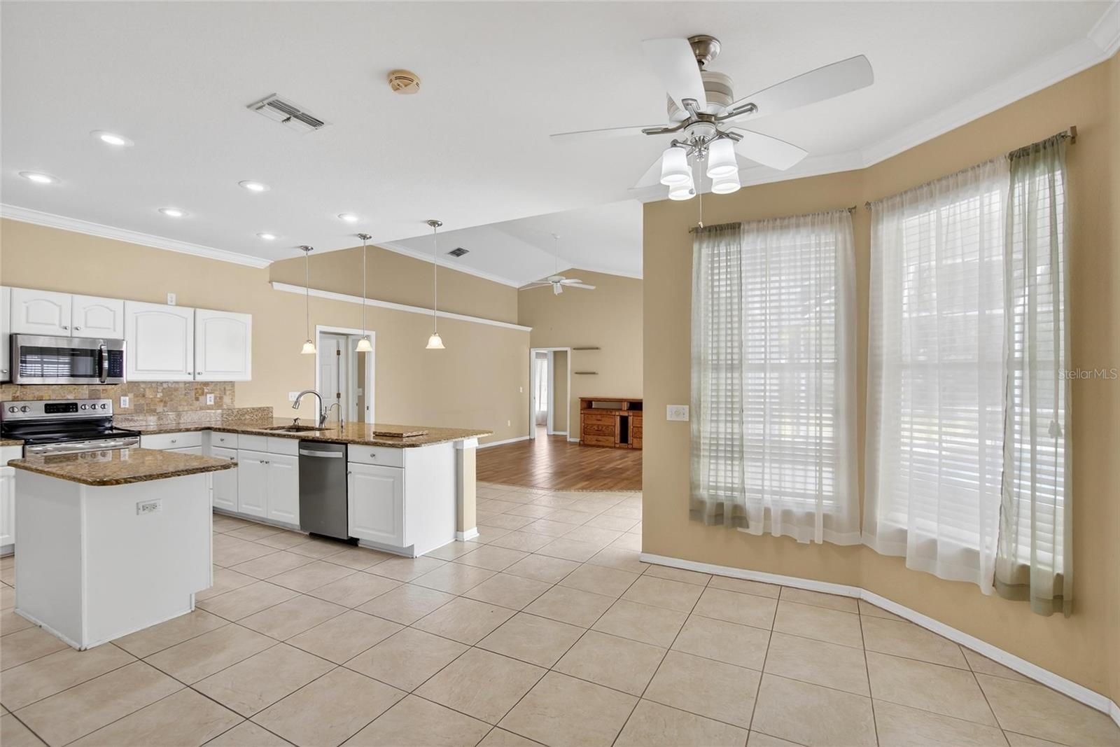 Image 65 of 99 For 3303 Cummings Place