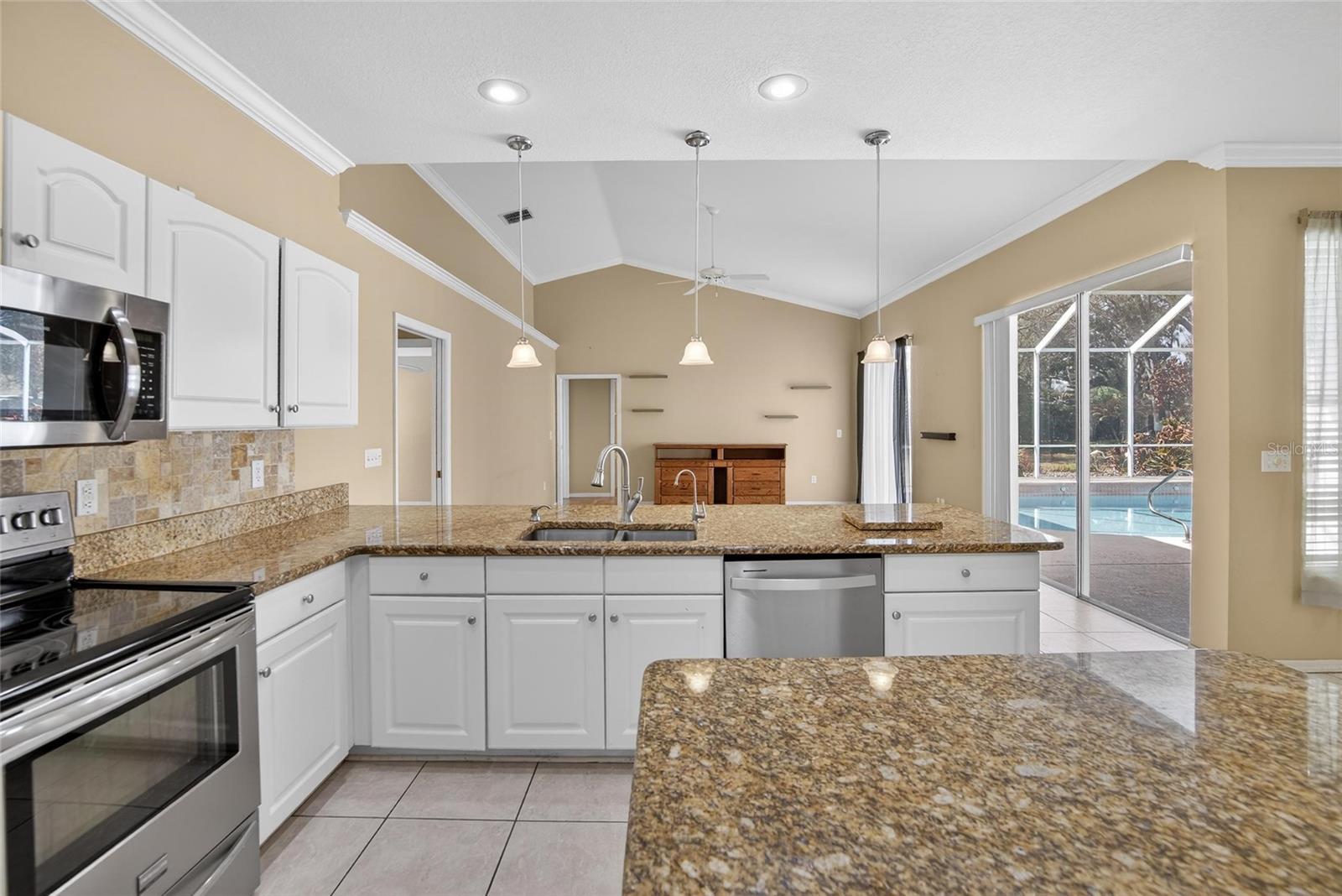 Image 70 of 99 For 3303 Cummings Place