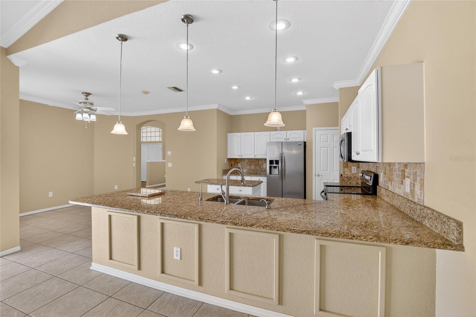 Image 76 of 99 For 3303 Cummings Place