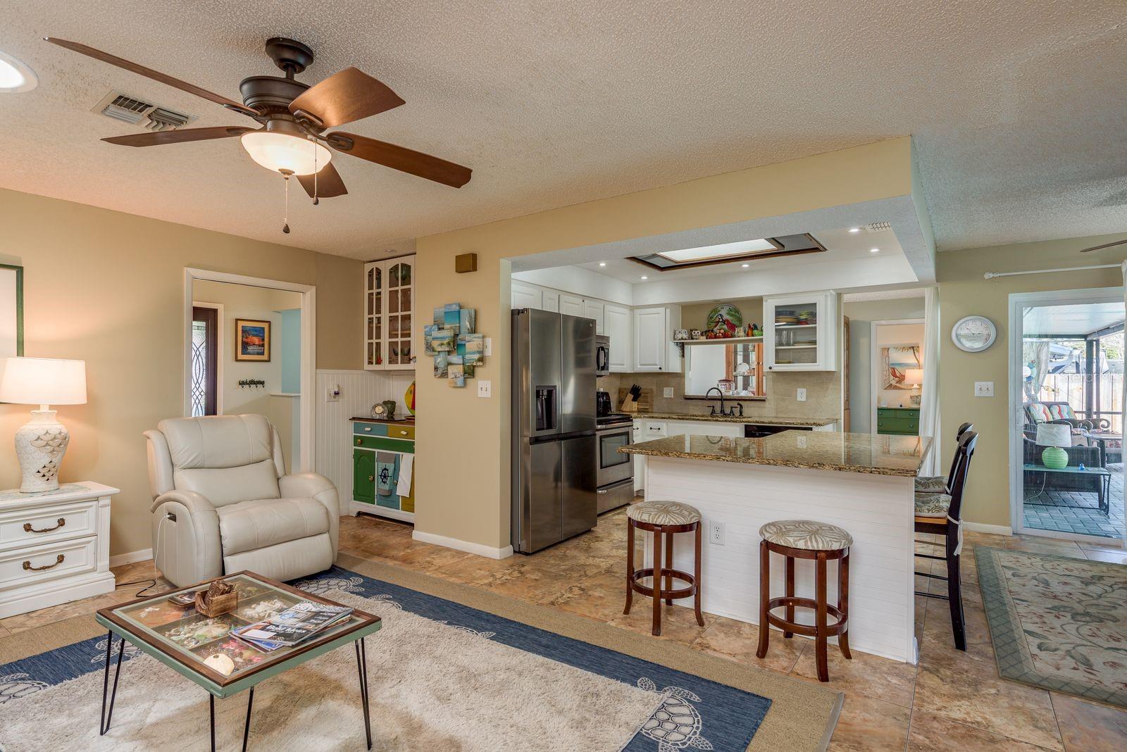 Image 16 of 50 For 2011 Del Betmar Road