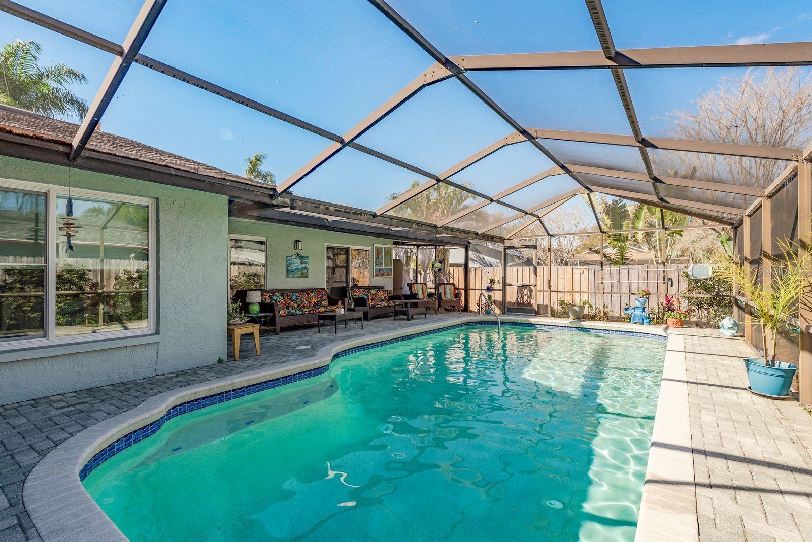 Image 37 of 50 For 2011 Del Betmar Road