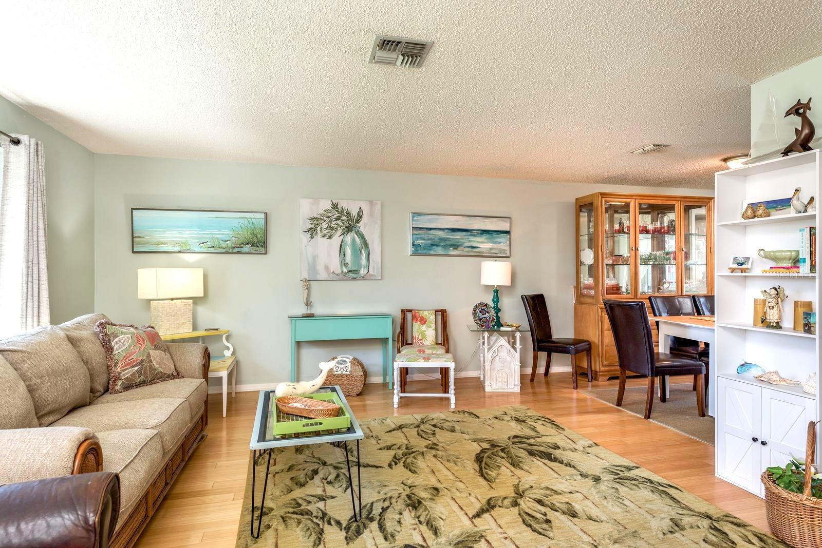 Image 7 of 50 For 2011 Del Betmar Road