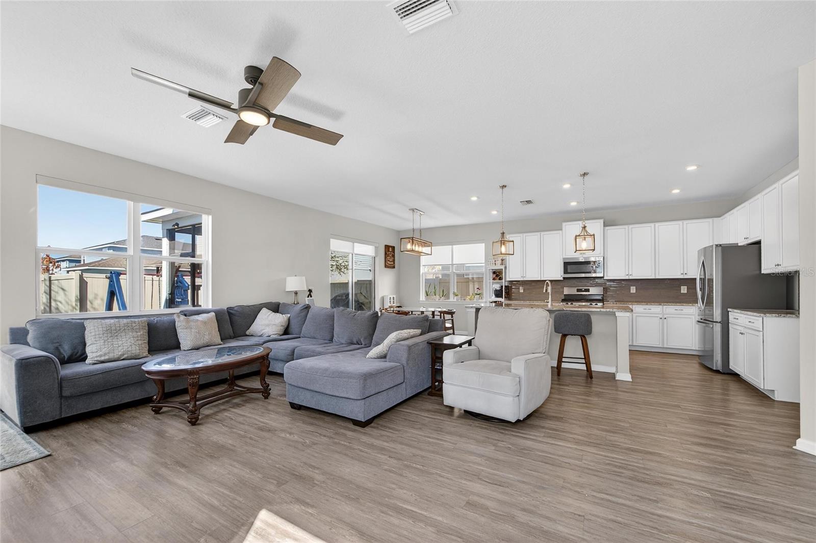 Image 13 of 83 For 12273 Blue Pacific Drive