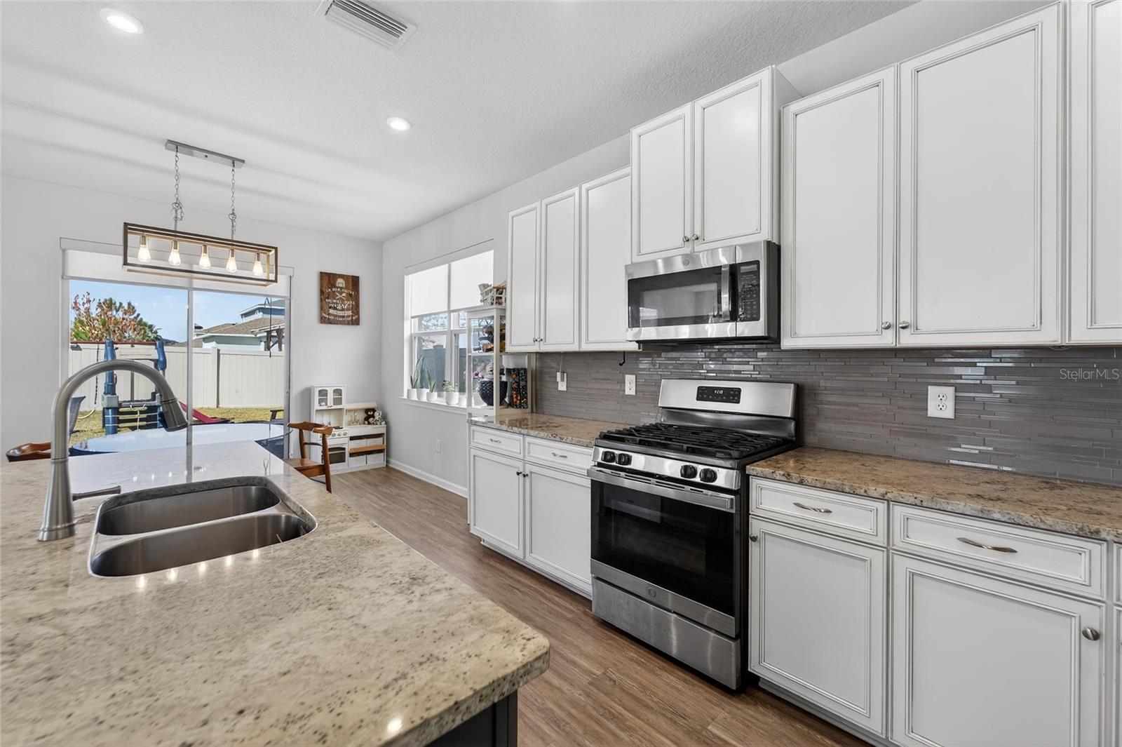 Image 25 of 83 For 12273 Blue Pacific Drive