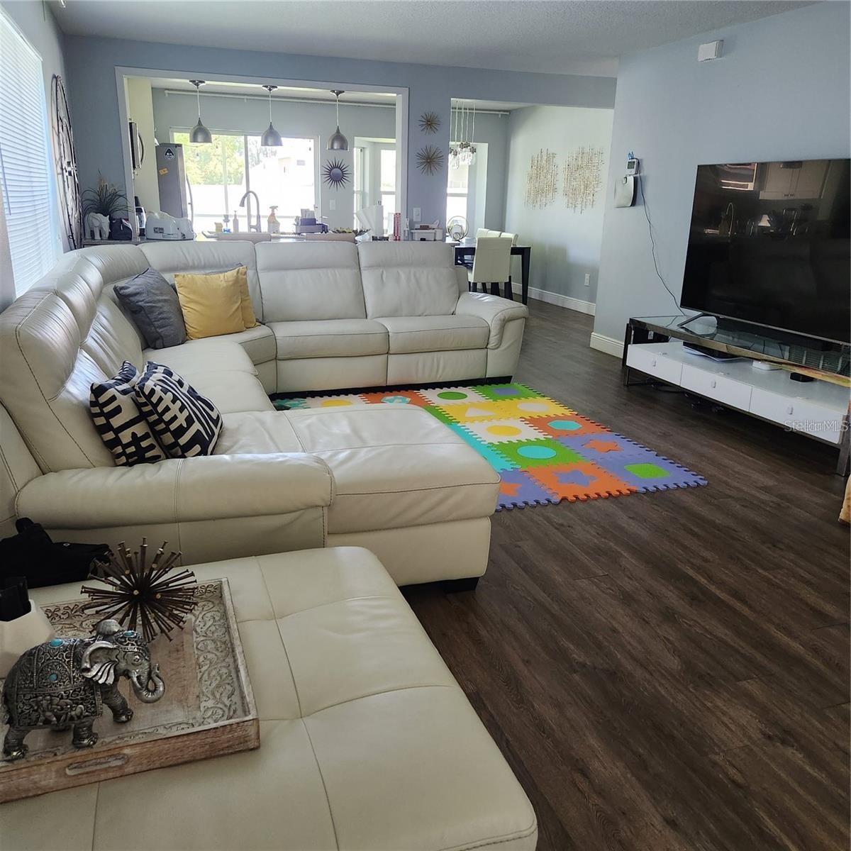 Image 3 of 18 For 5705 Tanagergrove Way