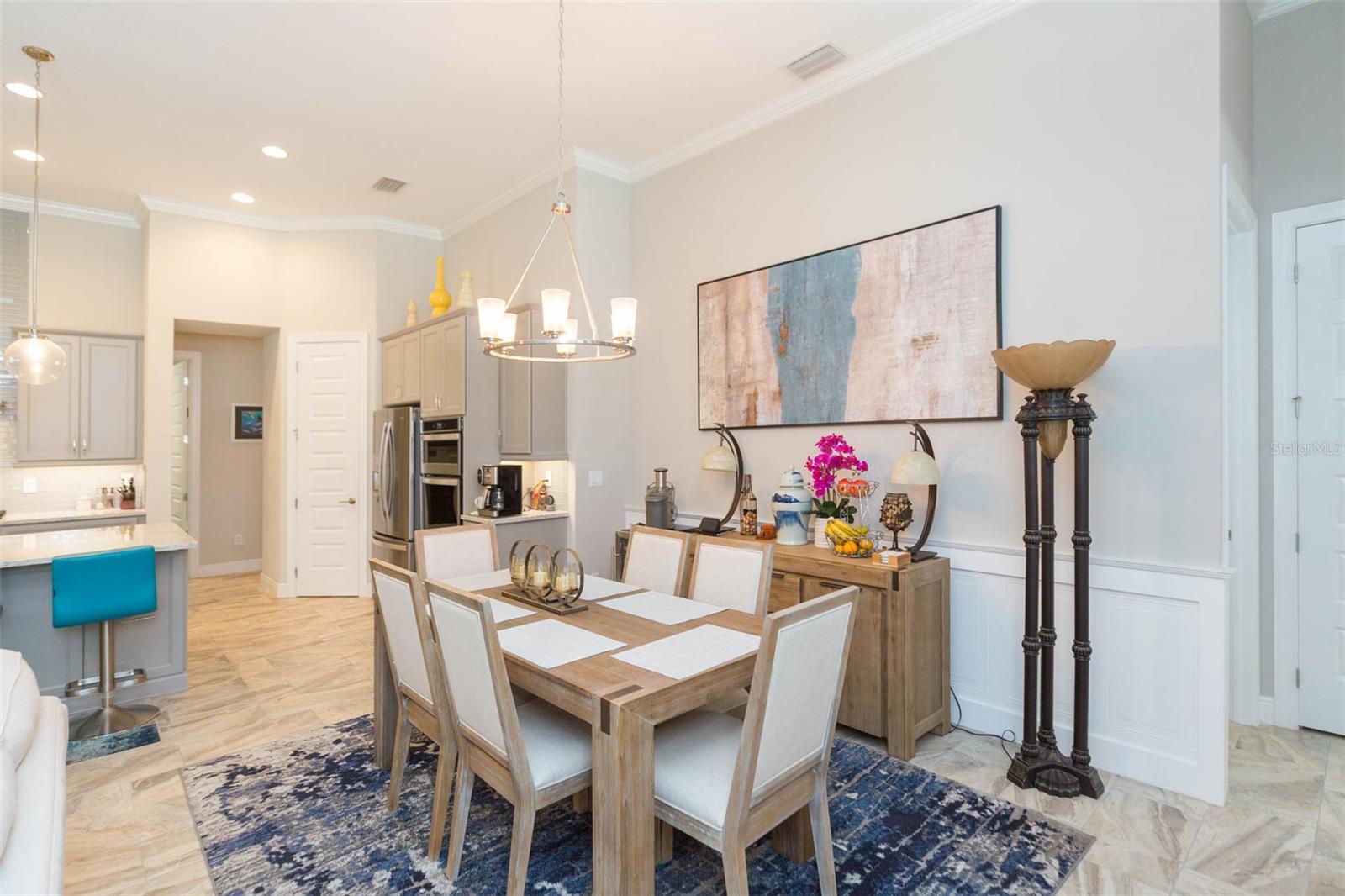 Listing photo id 23 for 6534 Mayport Drive