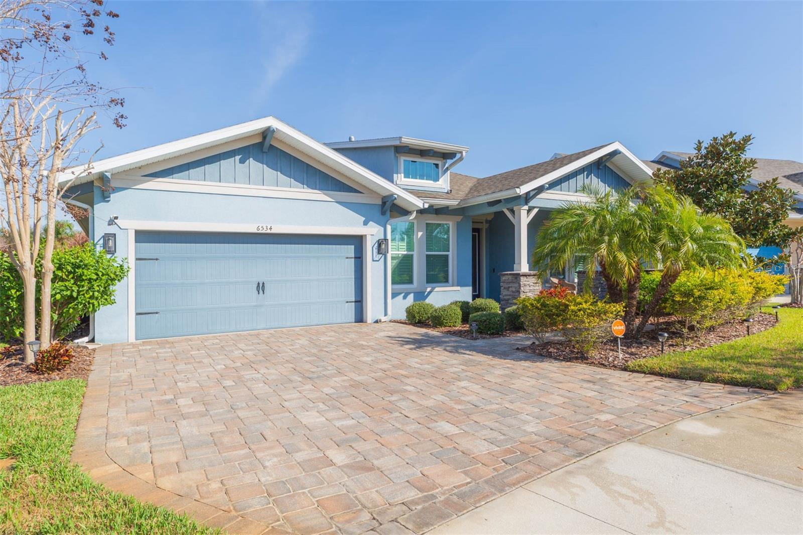 Listing photo id 1 for 6534 Mayport Drive