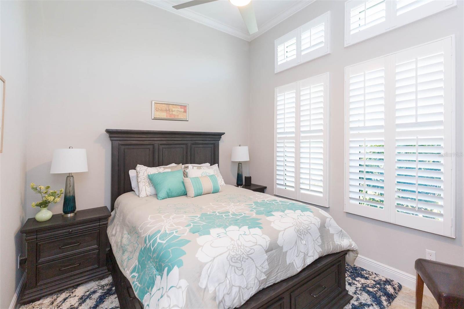 Listing photo id 42 for 6534 Mayport Drive