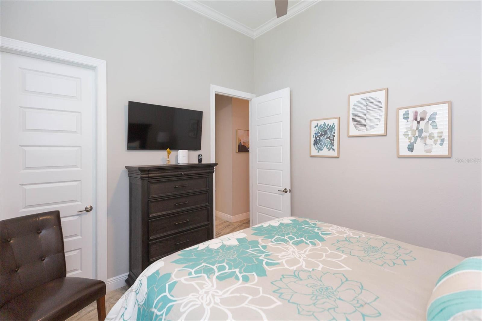 Listing photo id 43 for 6534 Mayport Drive