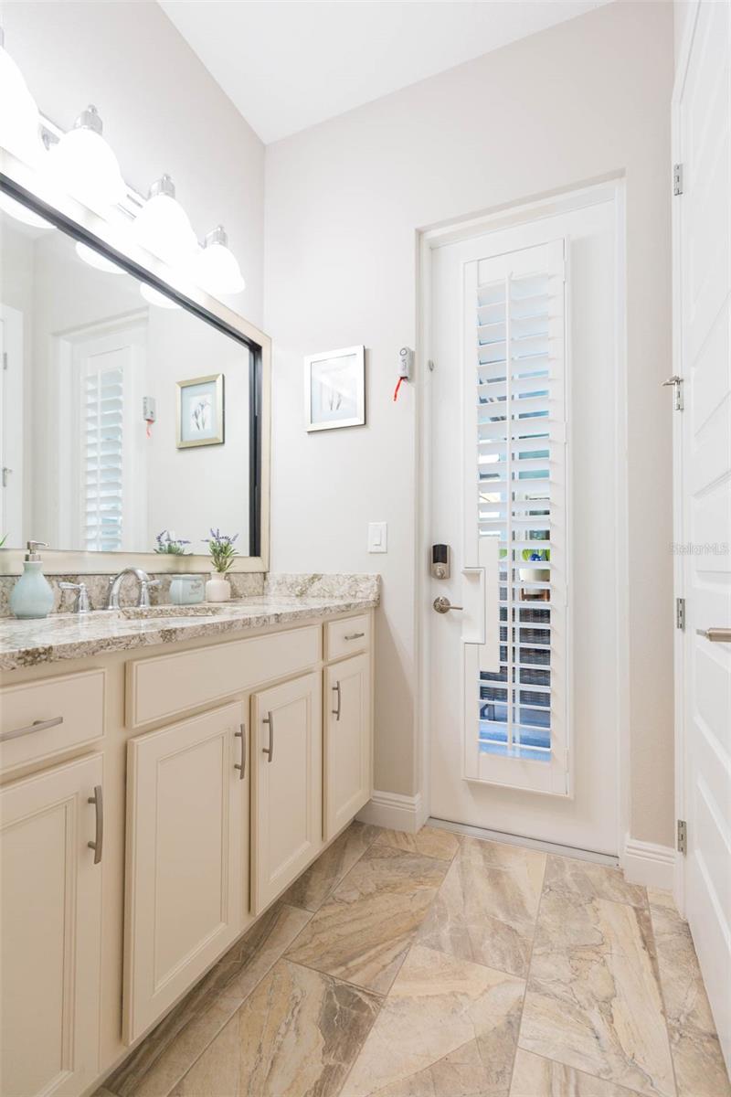 Listing photo id 47 for 6534 Mayport Drive