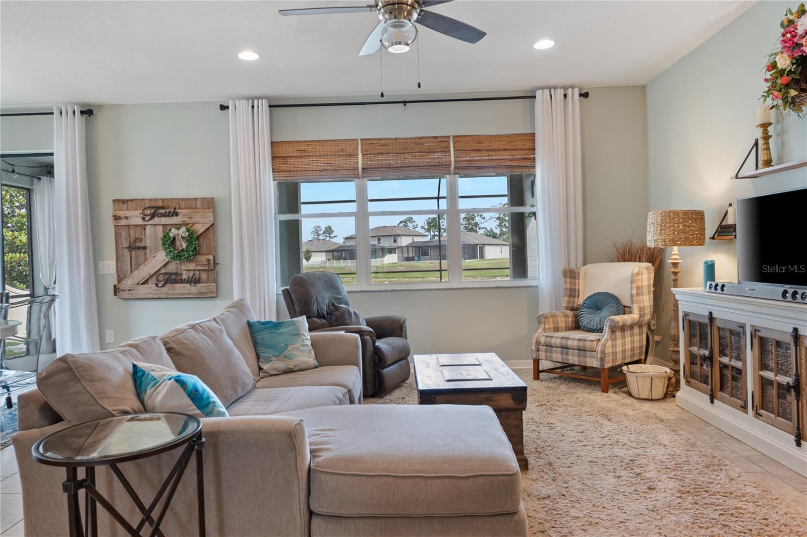 Image 12 of 57 For 18827 Henequen Lane