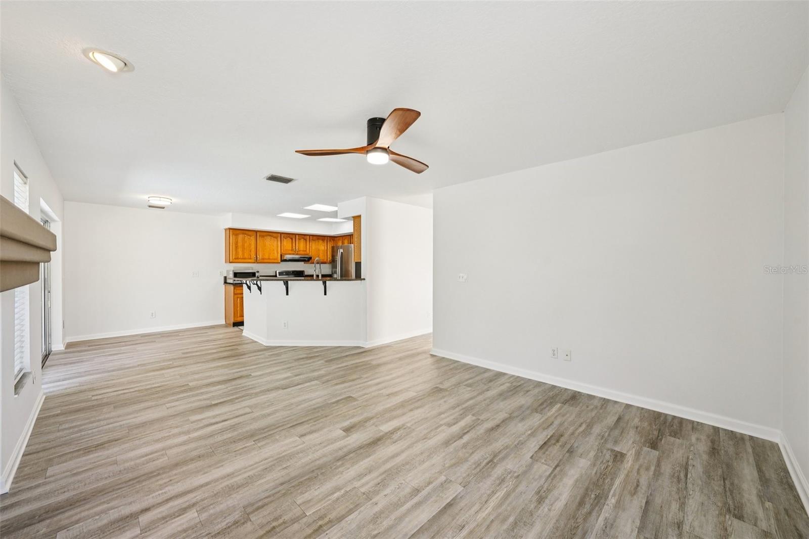 Image 20 of 84 For 5620 Essex Court