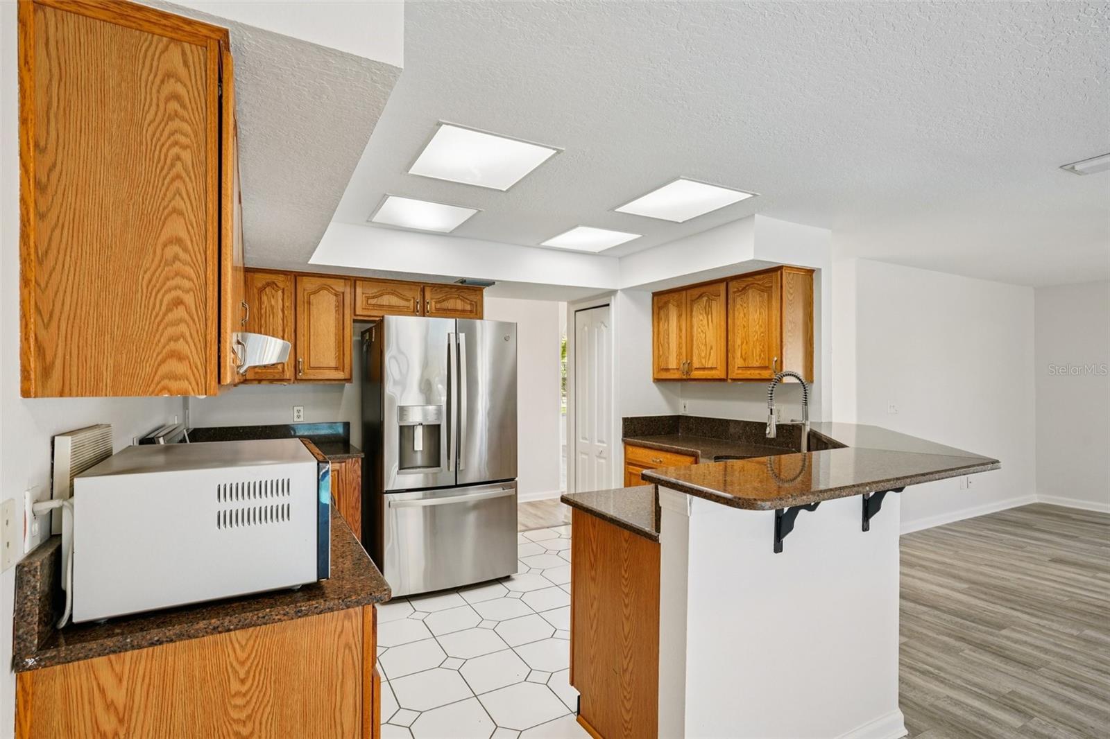 Image 29 of 84 For 5620 Essex Court