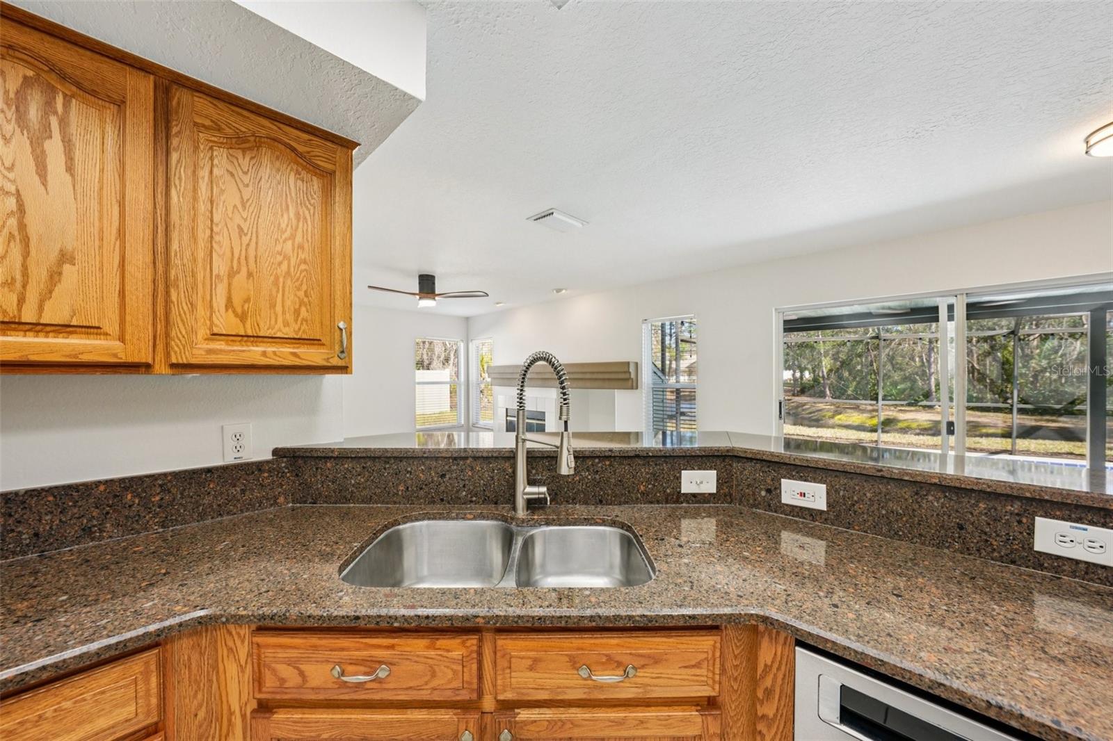 Image 35 of 84 For 5620 Essex Court