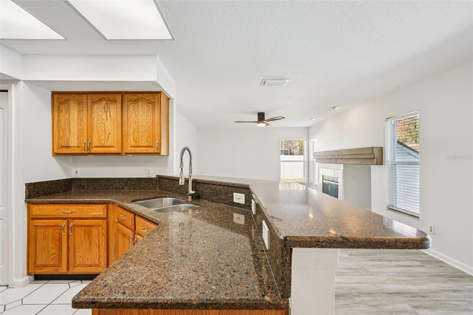 Image 36 of 84 For 5620 Essex Court