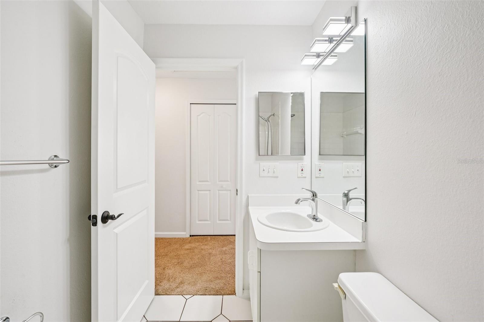 Image 42 of 84 For 5620 Essex Court