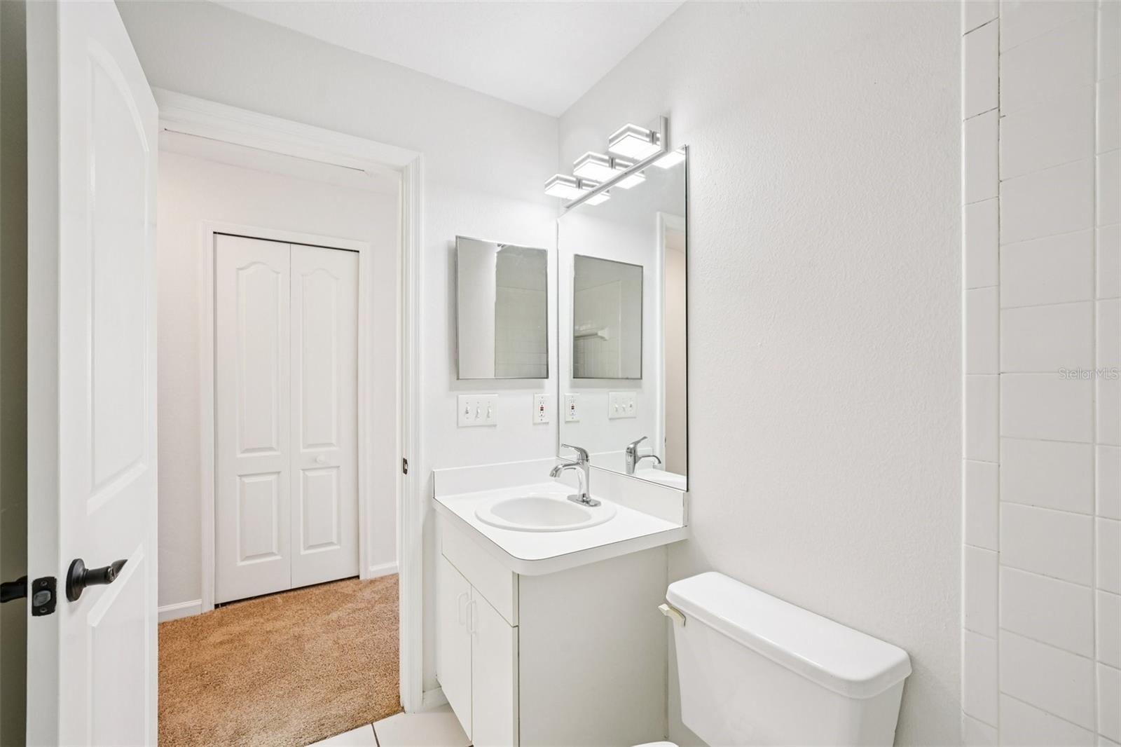 Image 43 of 84 For 5620 Essex Court