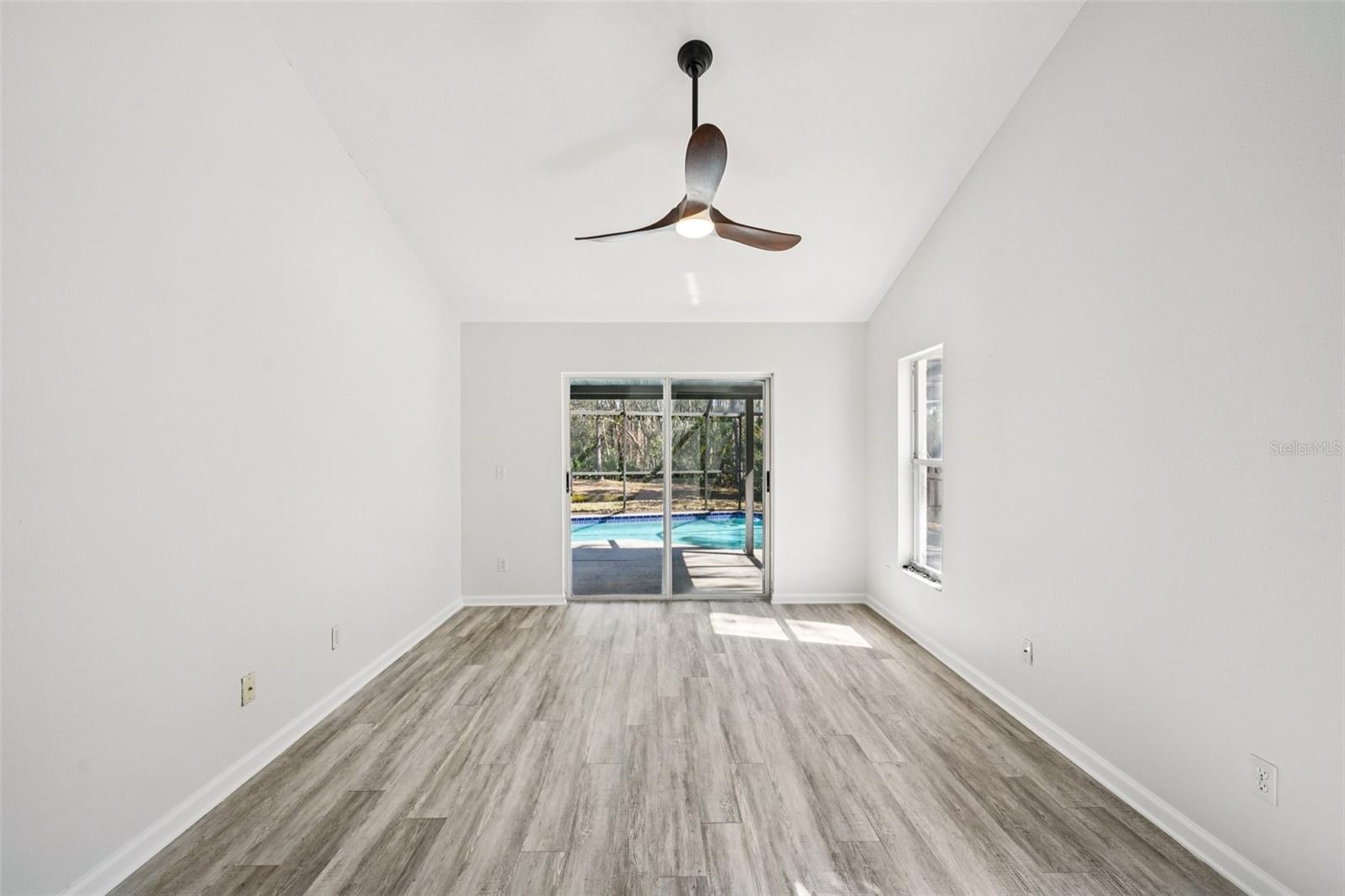 Image 58 of 84 For 5620 Essex Court