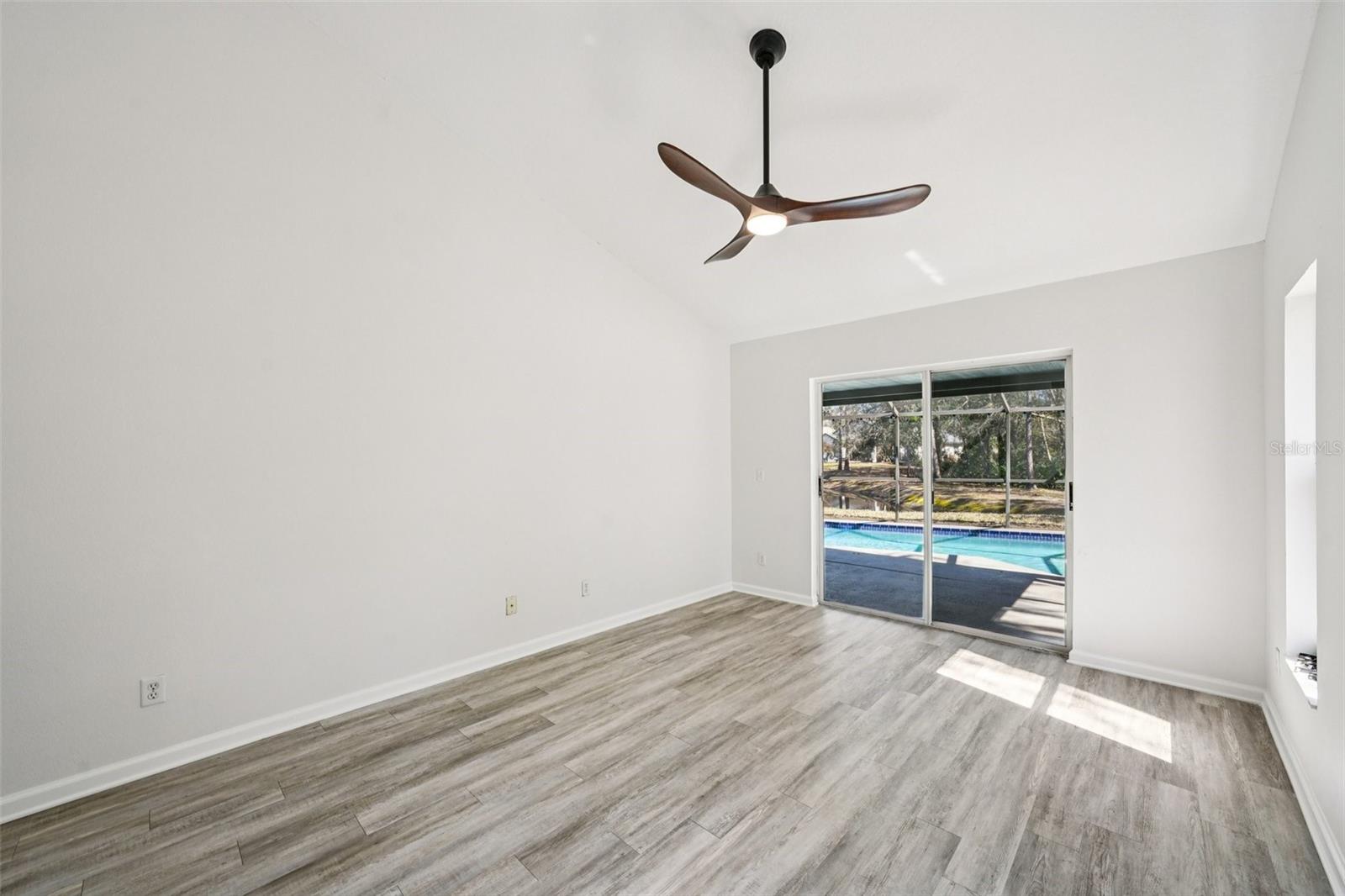 Image 61 of 84 For 5620 Essex Court