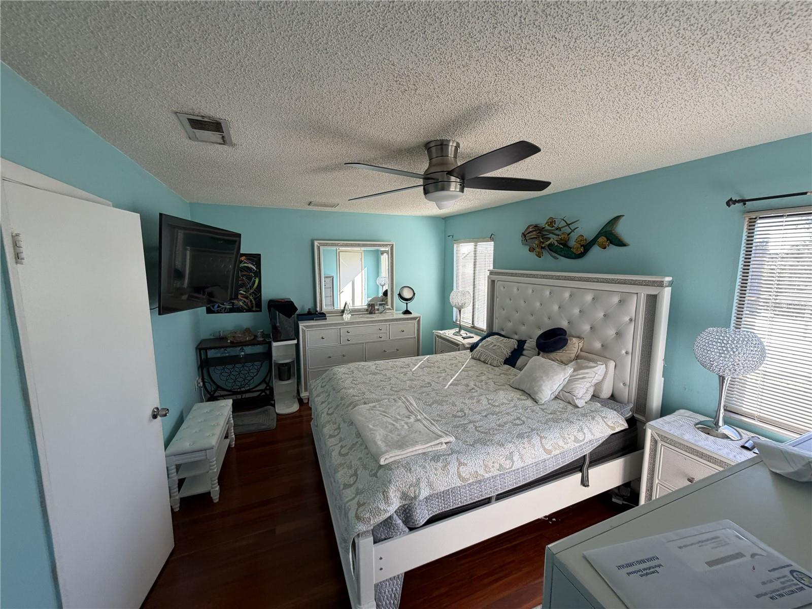 Image 25 of 43 For 8414 17th Street N