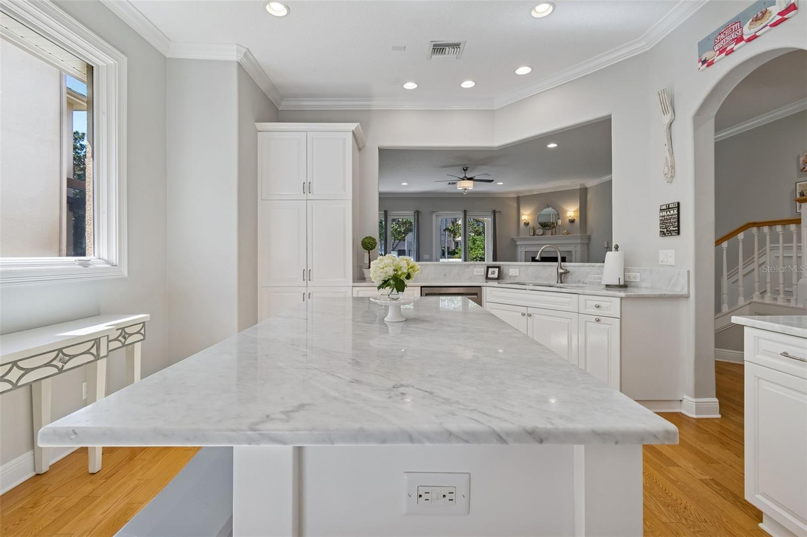 Image 14 of 75 For 610 Saxony Boulevard