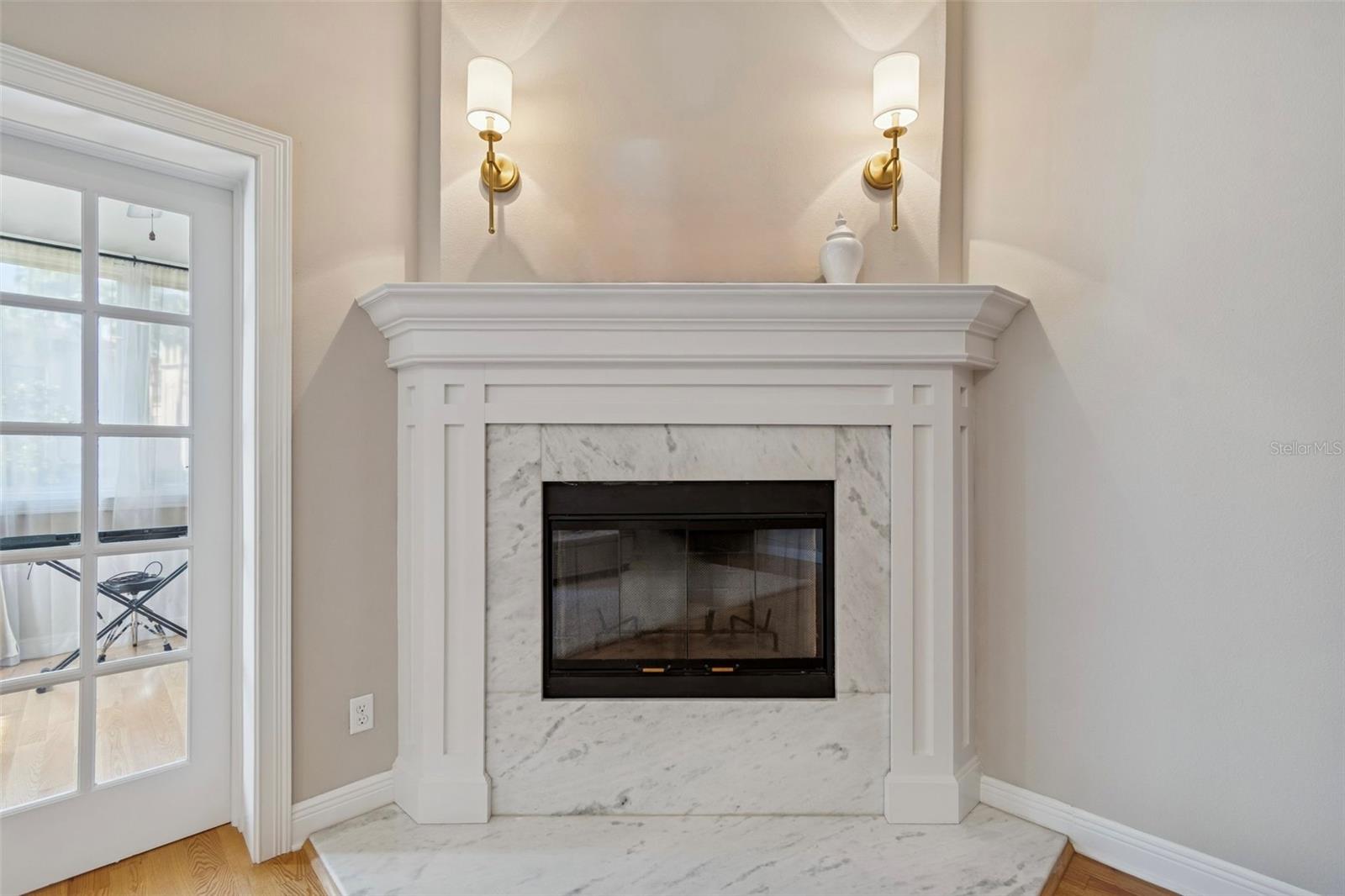 Image 32 of 75 For 610 Saxony Boulevard