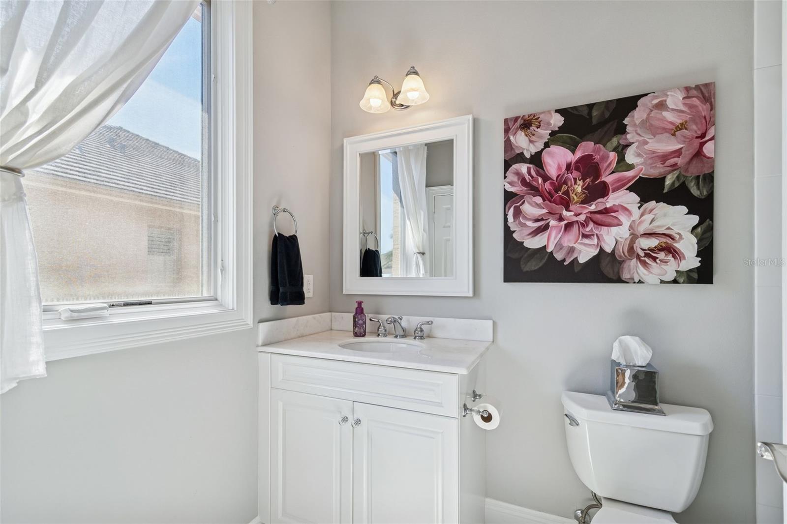 Image 48 of 75 For 610 Saxony Boulevard