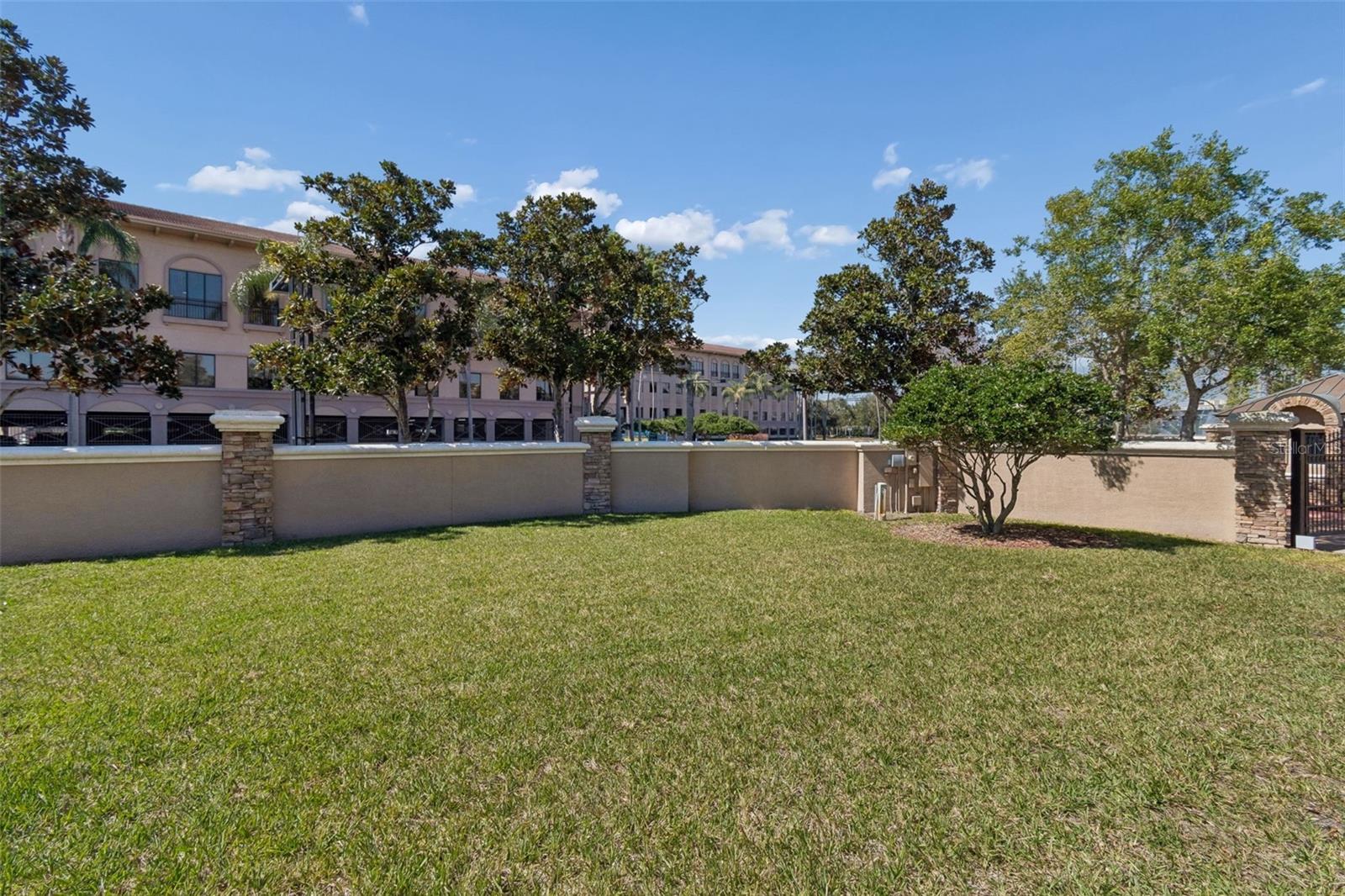 Image 59 of 75 For 610 Saxony Boulevard