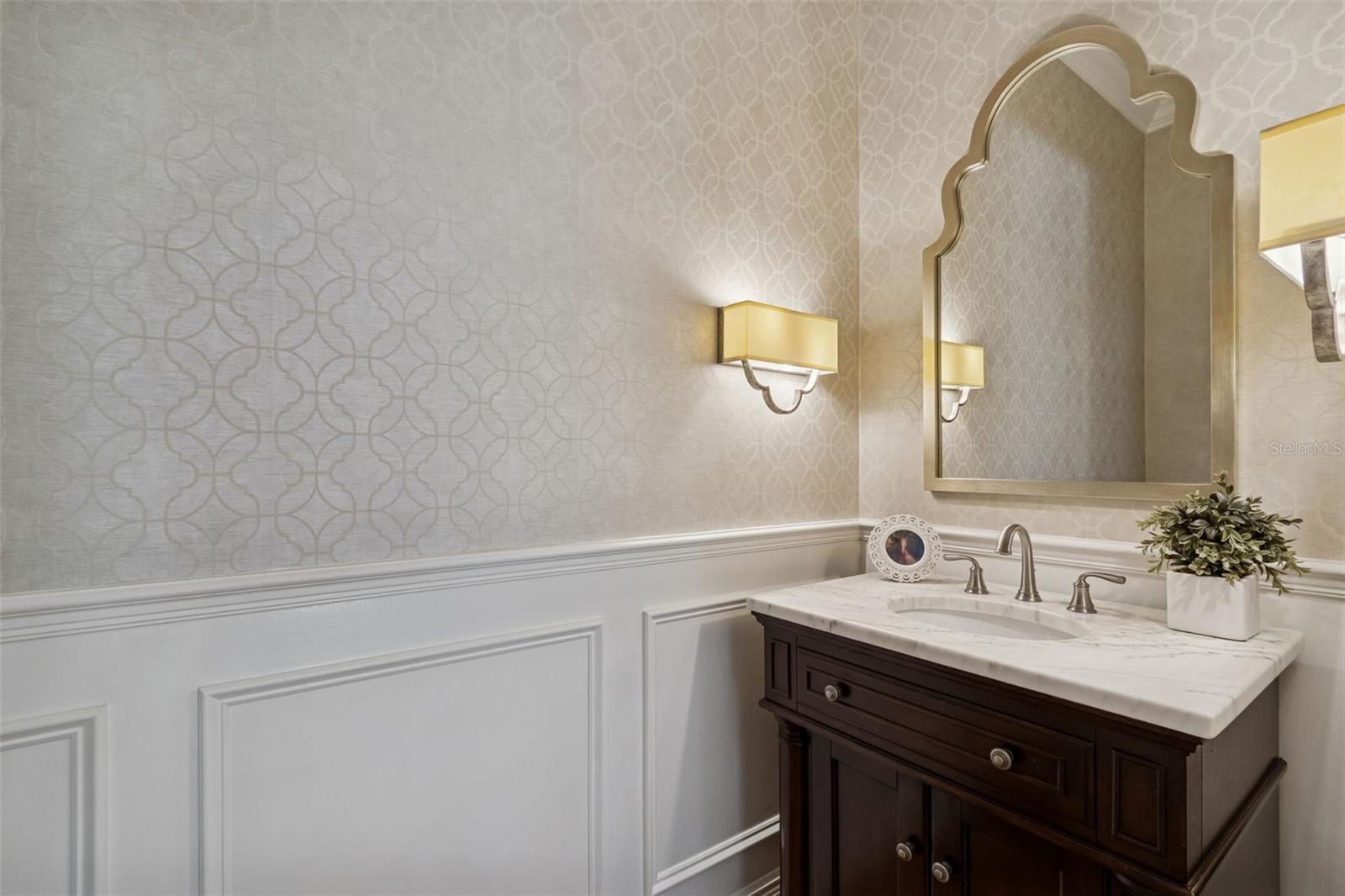 Image 8 of 75 For 610 Saxony Boulevard