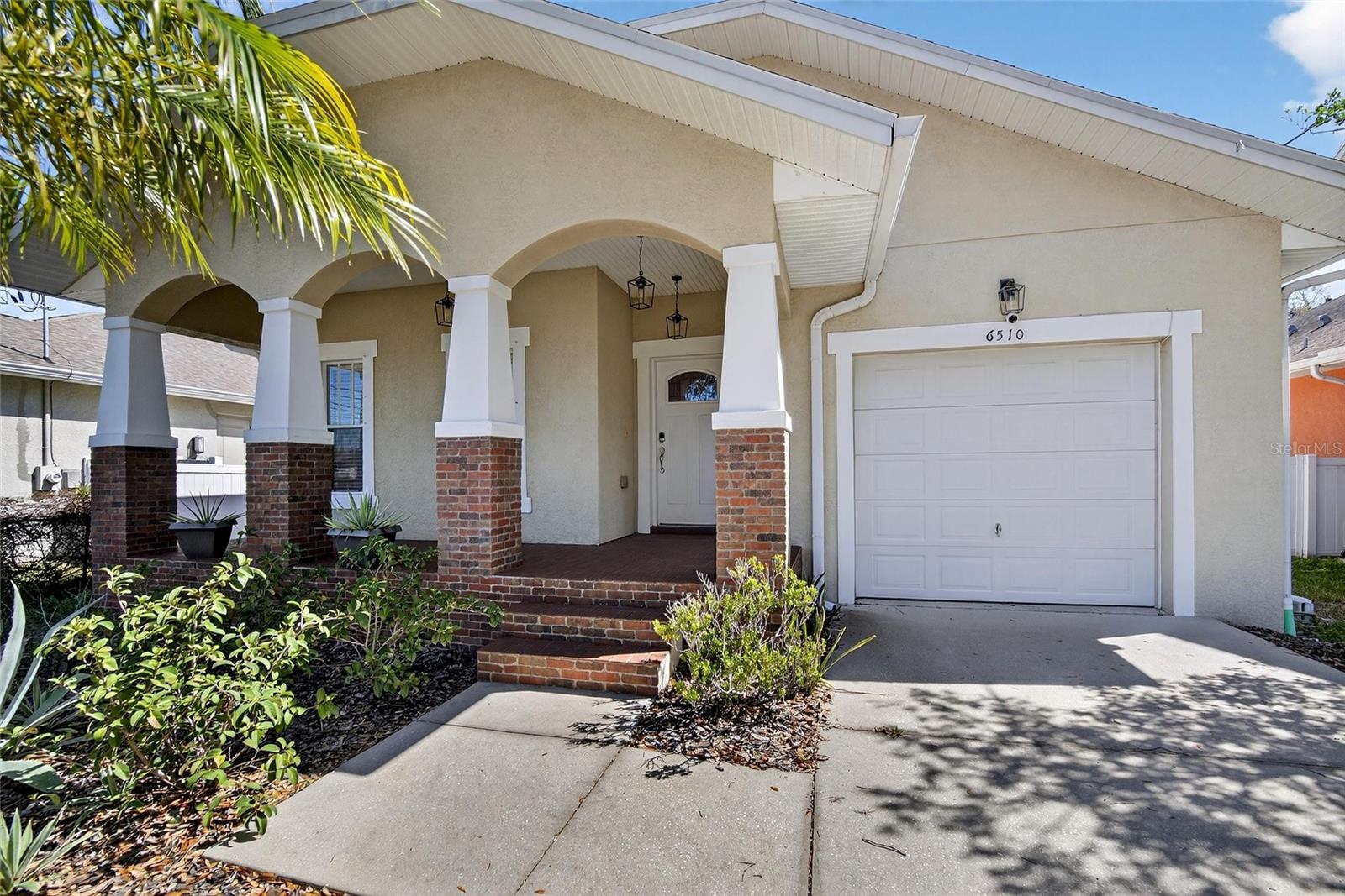 Image 4 of 50 For 6510 Himes Avenue