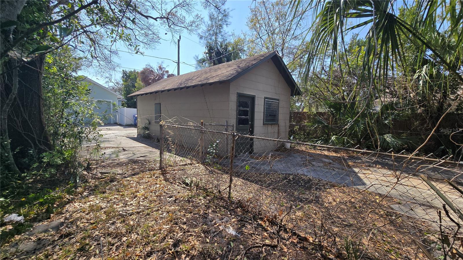 Image 20 of 23 For 3940 Burlington Avenue N