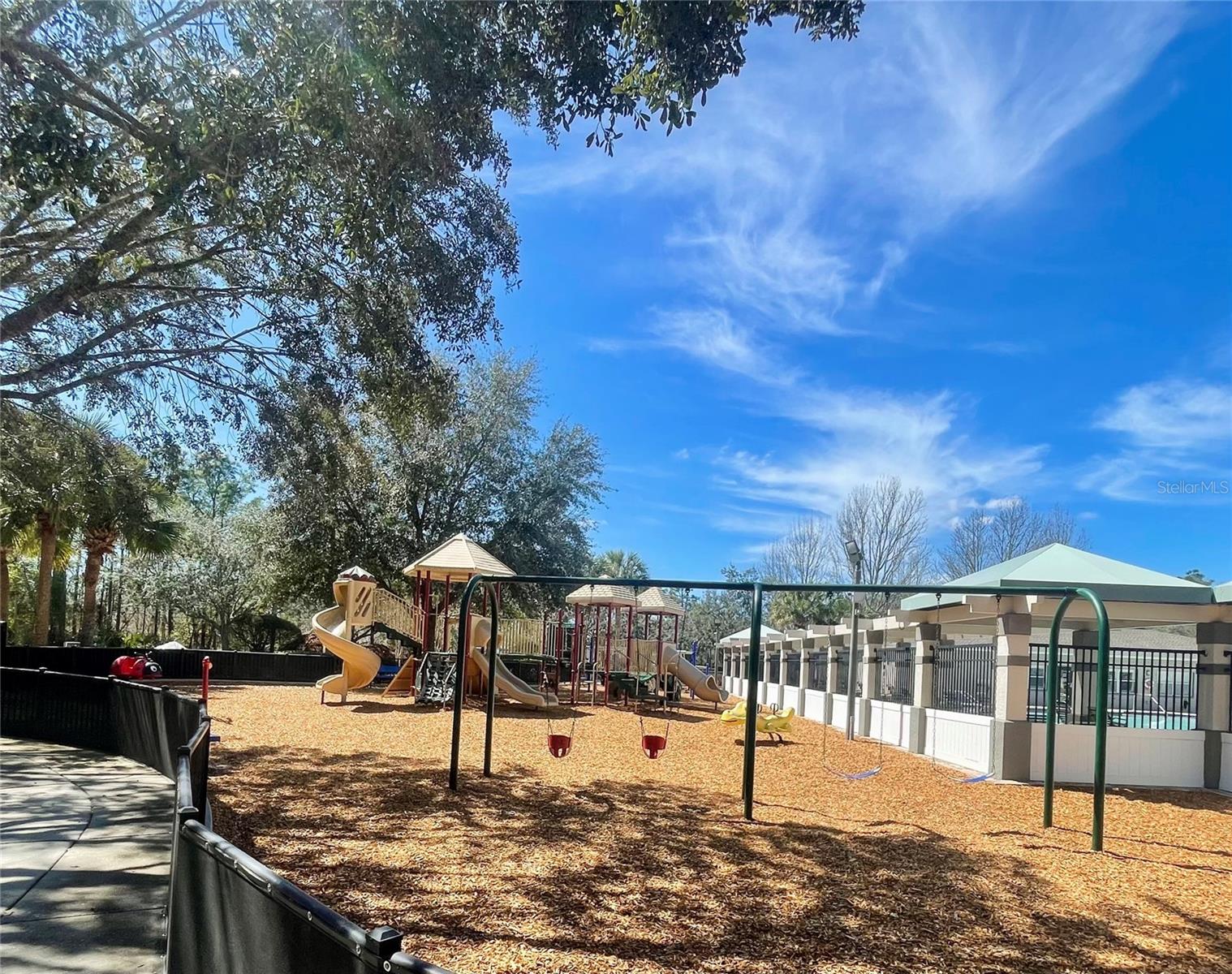 Listing photo id 38 for 3458 Autumn Amber Dr