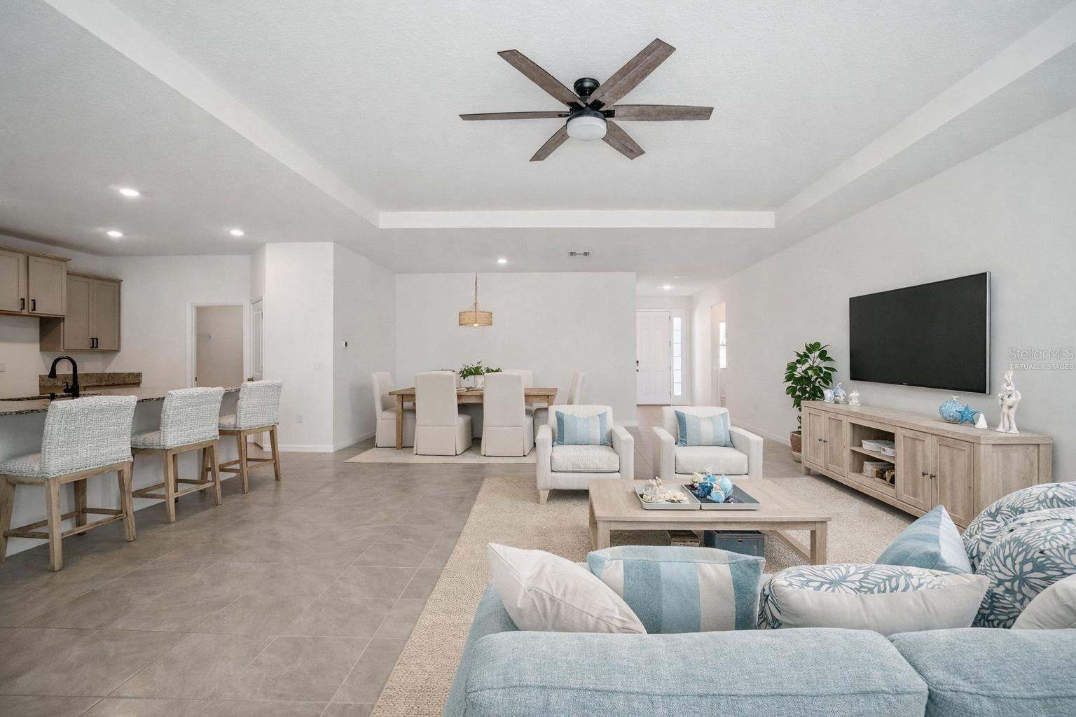 Listing photo id 3 for 3458 Autumn Amber Dr