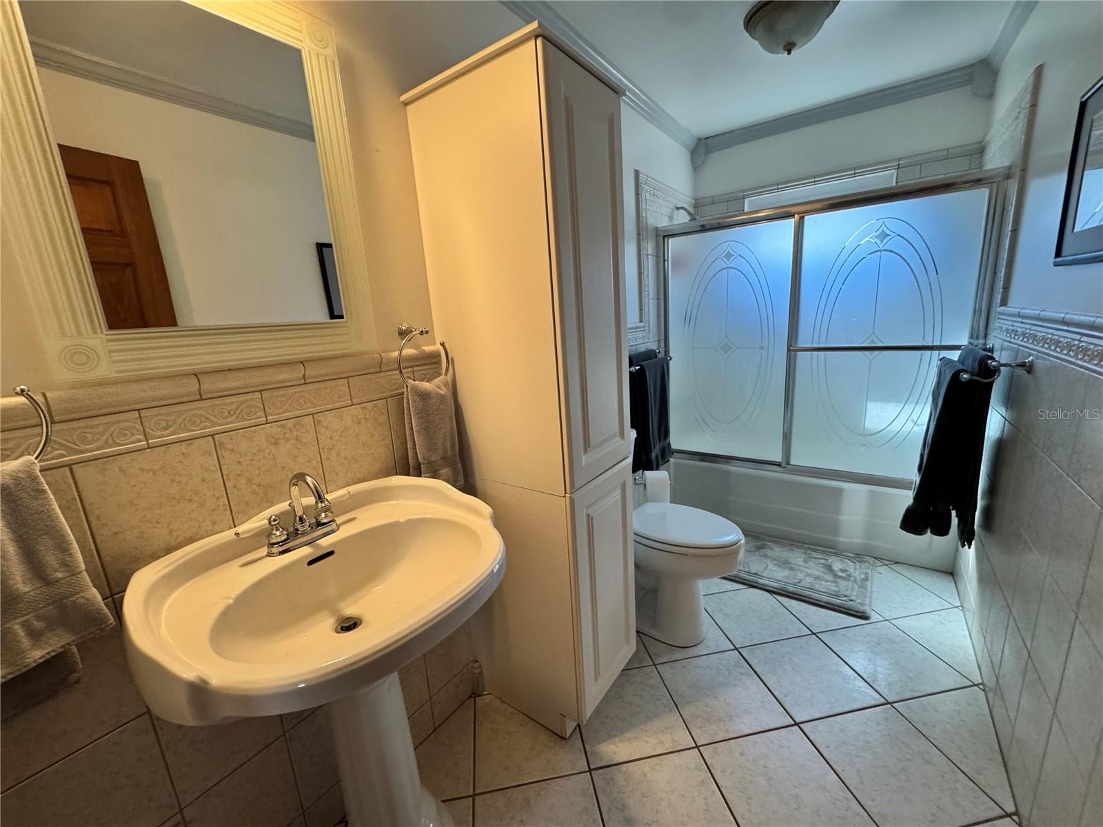 Image 14 of 25 For 8716 Temple Avenue