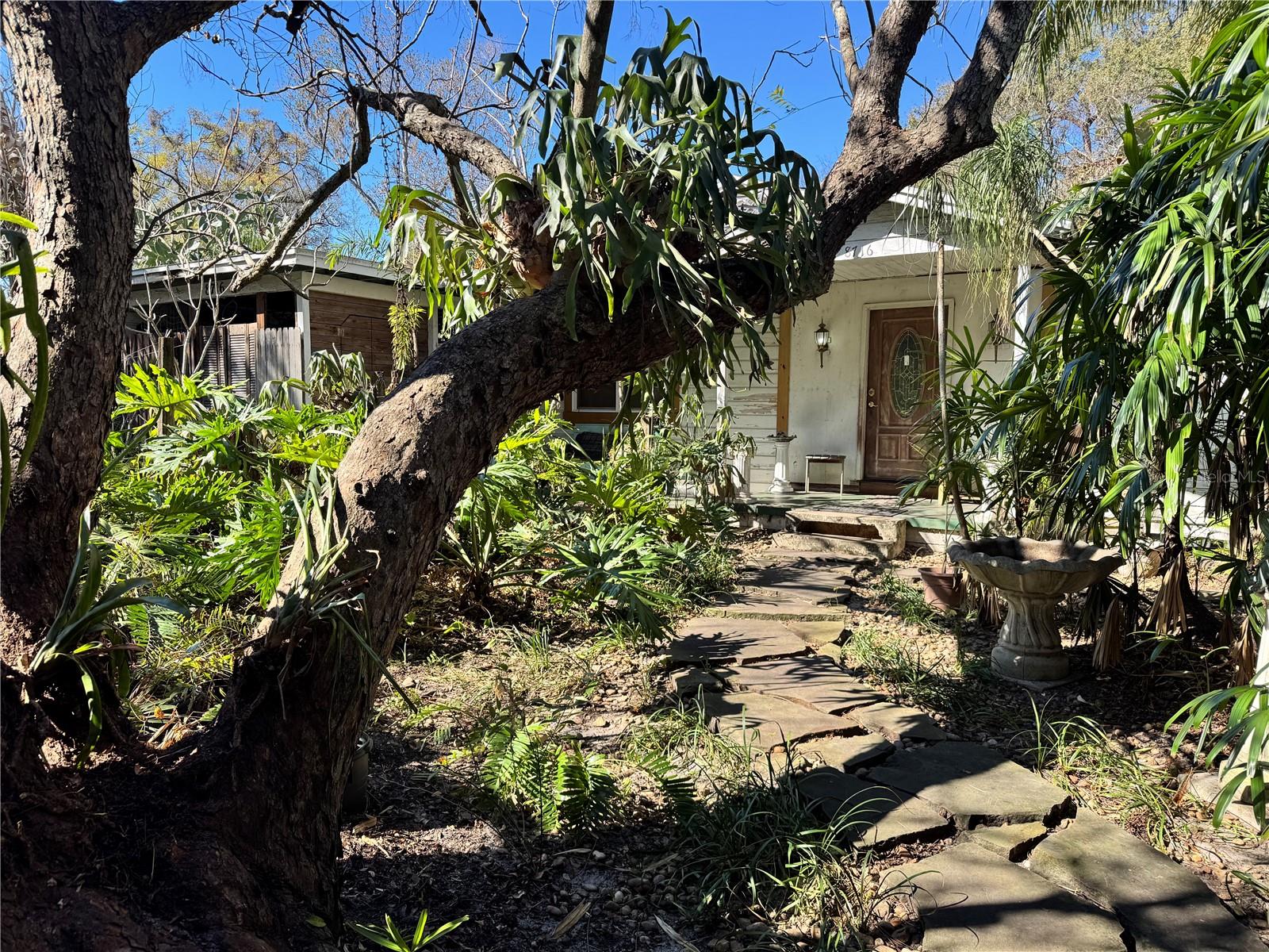 Image 2 of 25 For 8716 Temple Avenue