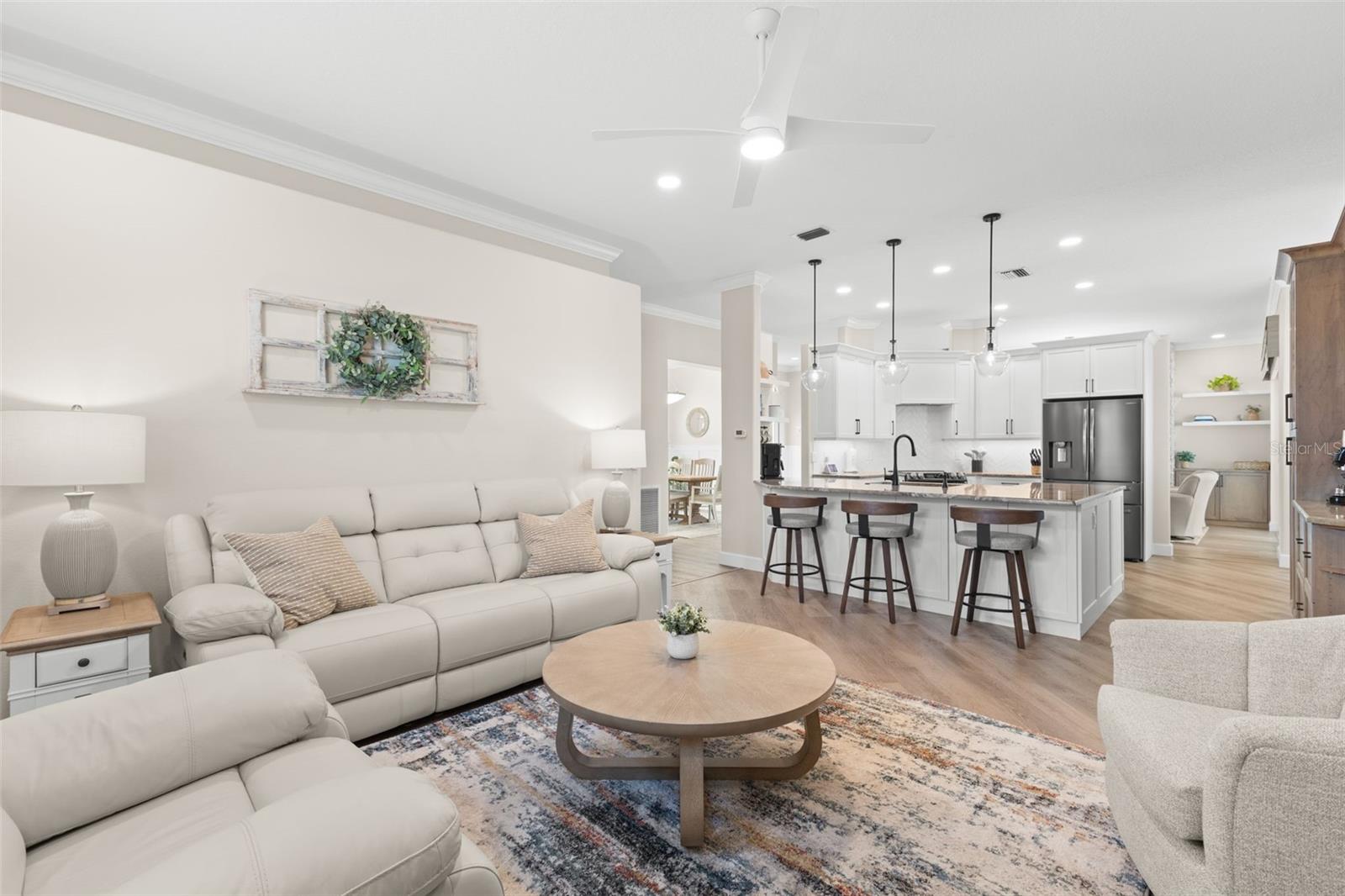 Listing photo id 30 for 723 Waterside Court