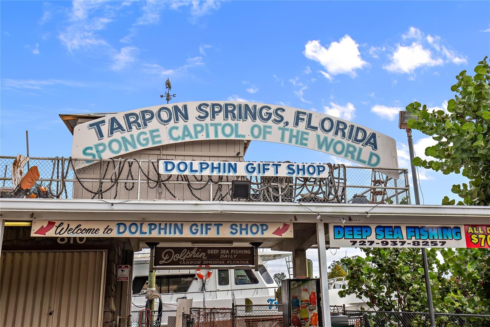 Listing photo id 66 for 723 Waterside Court