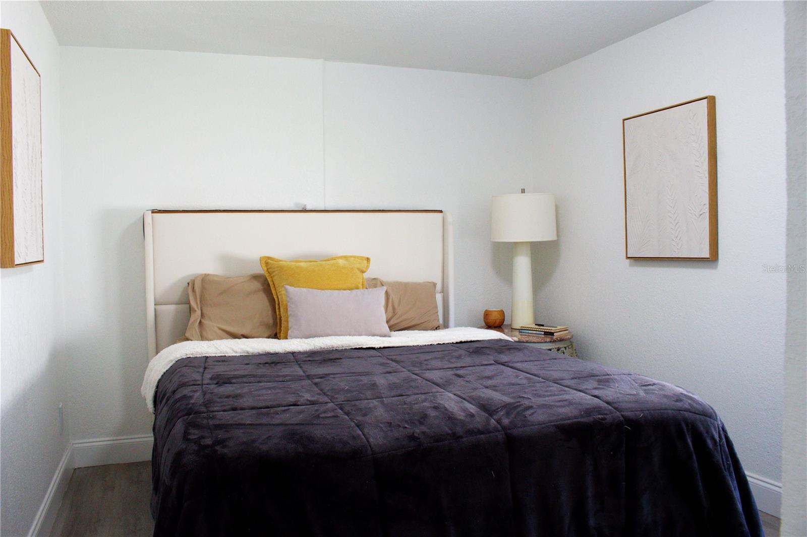 Image 10 of 14 For 5260 8th Avenue N