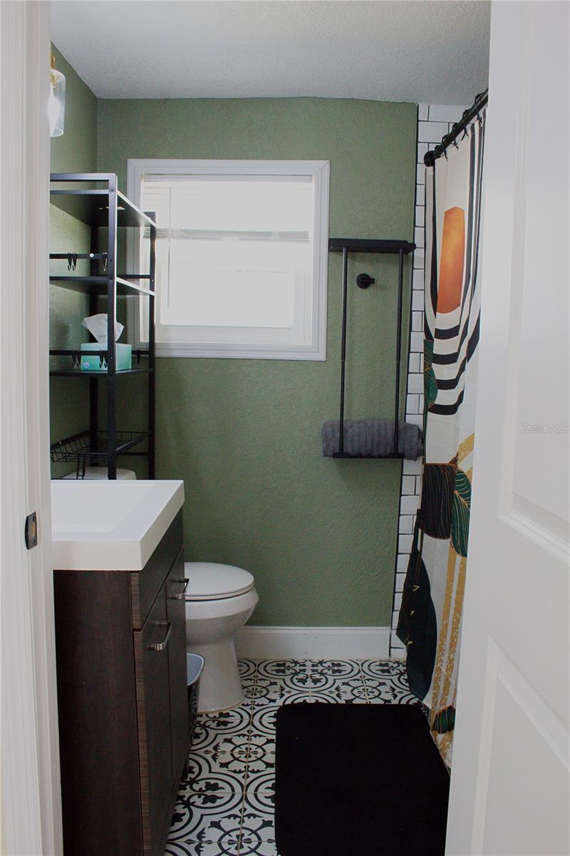 Image 11 of 14 For 5260 8th Avenue N