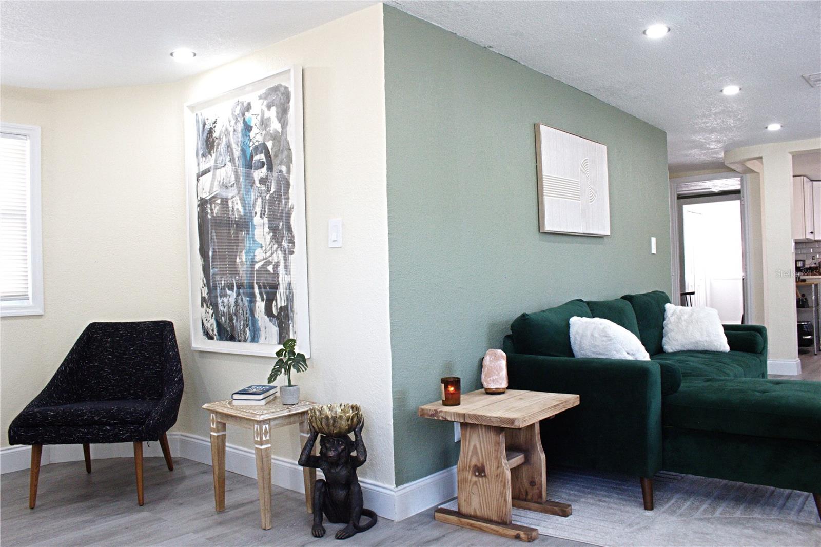 Image 3 of 14 For 5260 8th Avenue N