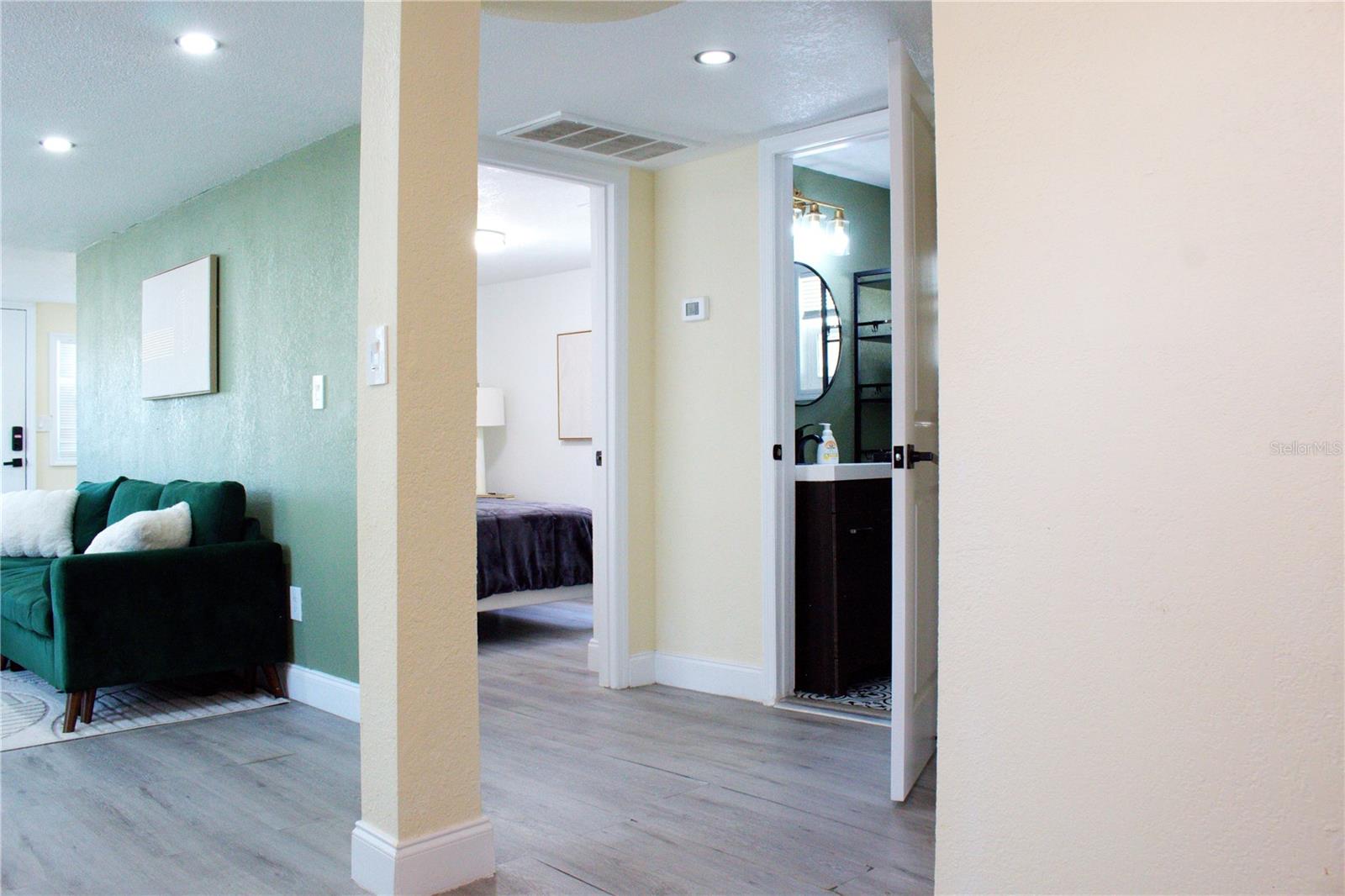 Image 7 of 14 For 5260 8th Avenue N