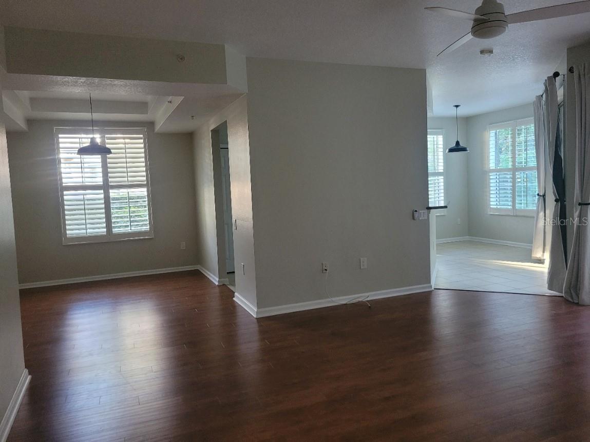 Image 12 of 45 For 820 Lantern Way 101