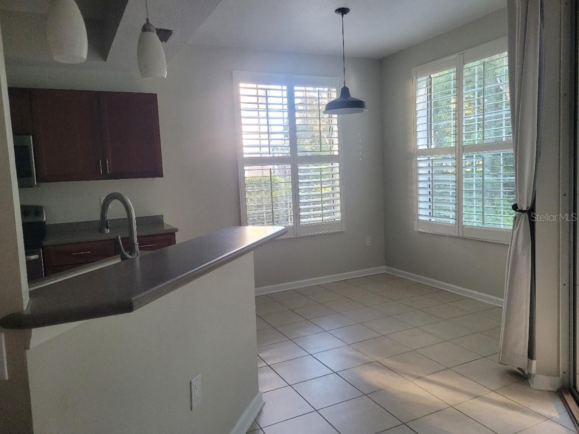 Image 14 of 45 For 820 Lantern Way 101