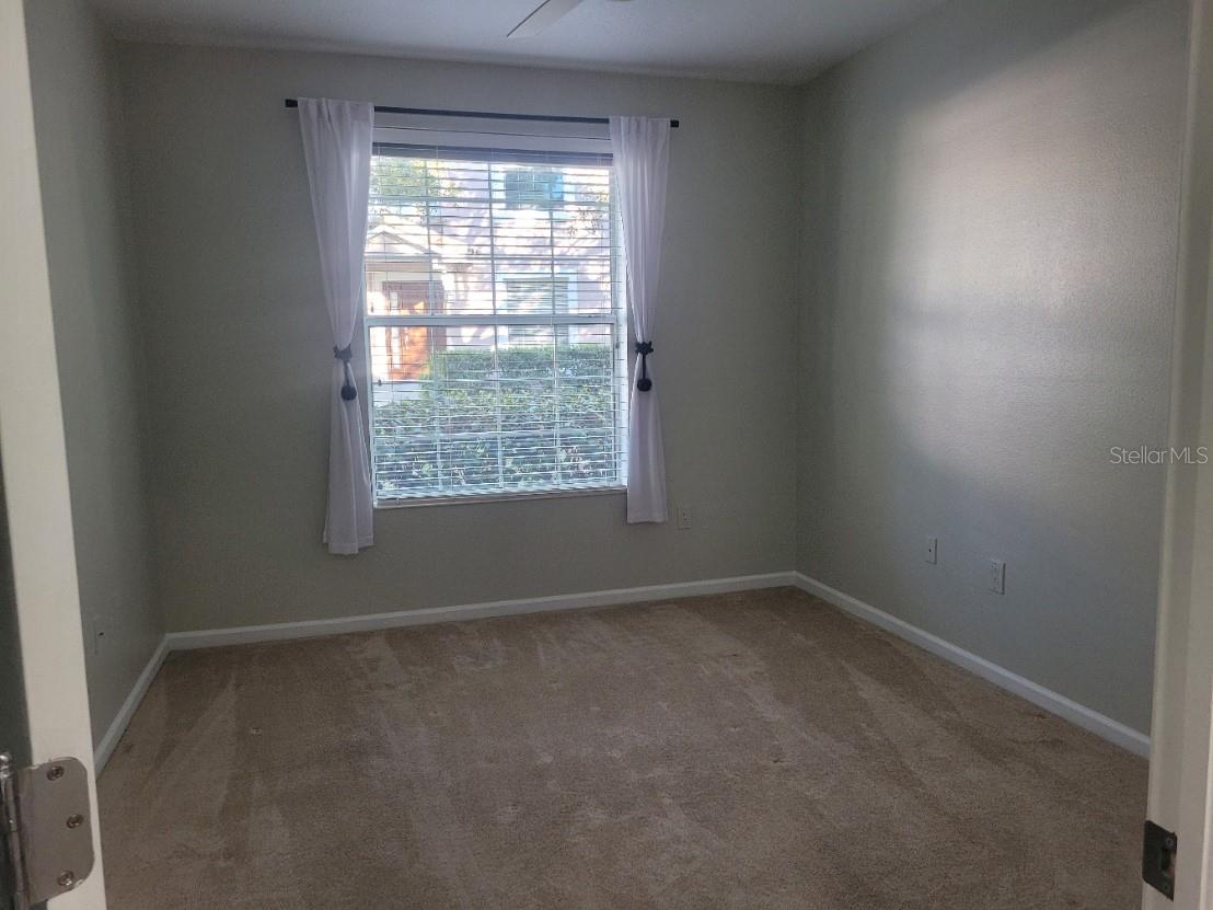 Image 25 of 45 For 820 Lantern Way 101