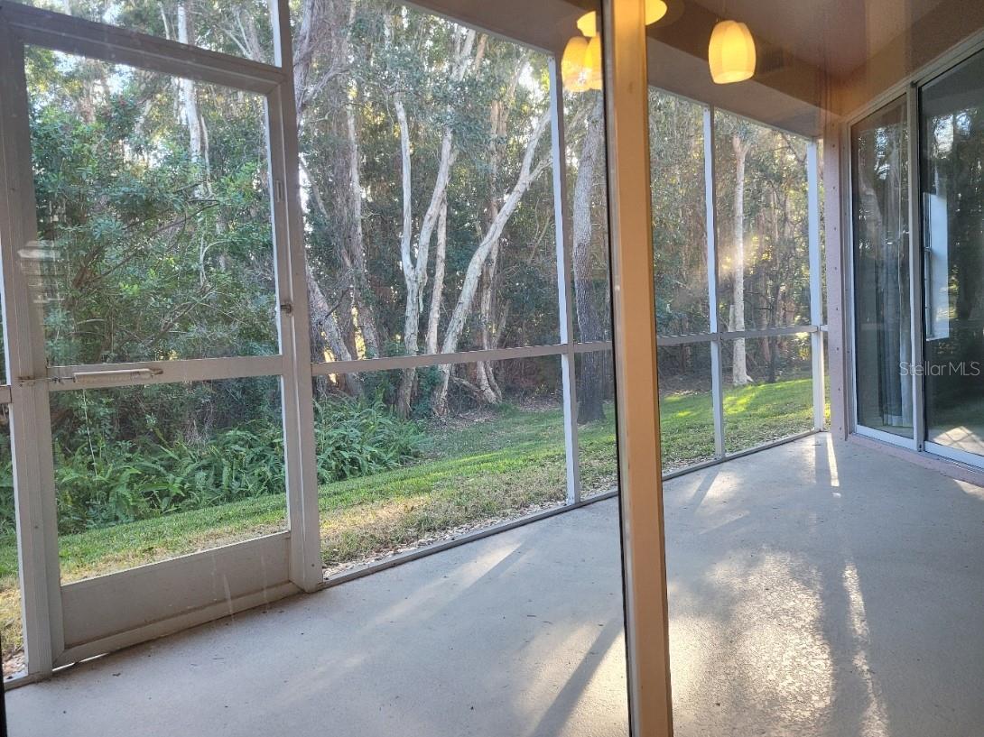 Image 28 of 45 For 820 Lantern Way 101