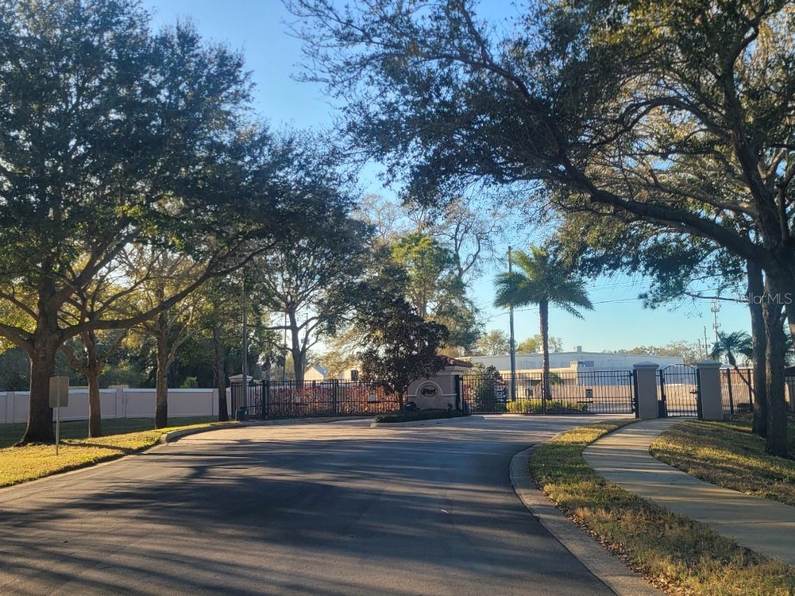 Image 43 of 45 For 820 Lantern Way 101