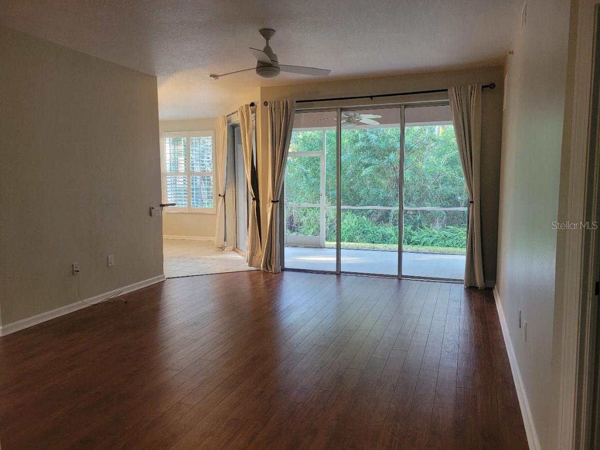 Image 9 of 45 For 820 Lantern Way 101